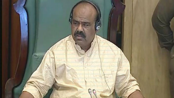 తెలంగాణా తొలి స్పీకర్ గా వెలుగు వెలిగిన మధుసూదనాచారి తెలంగాణా తొలి స్పీకర్ గా వెలుగు వెలిగిన మధుసూదనాచారి