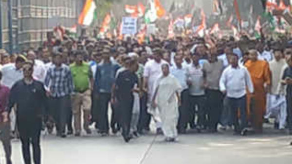 భారీ ఎత్తున మమత ర్యాలీ