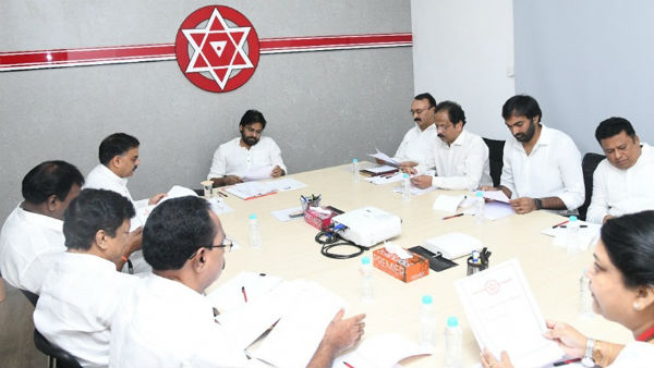 ప్రభుత్వ నిర్ణయం తర్వాతే జనసేన స్పందన ప్రభుత్వ నిర్ణయం తర్వాతే జనసేన స్పందన