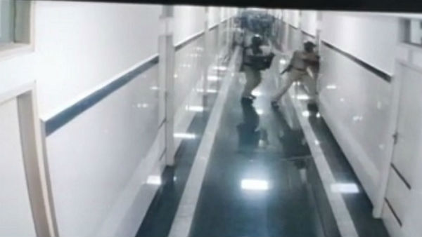 ఇద్దరు ఆందోళనకారులు మృతి ఇద్దరు ఆందోళనకారులు మృతి