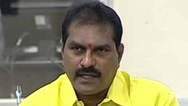 సాక్షిలో తప్పు రాసారు..