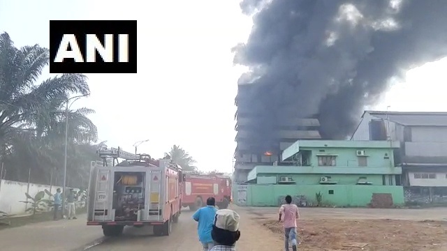 Andhra Pradesh: Fire breaks out at Srichakra Oil Mill at Peera ramachandrapuram in East Godavari district Andhra Pradesh: Fire breaks out at Srichakra Oil Mill at Peera ramachandrapuram in East Godavari district