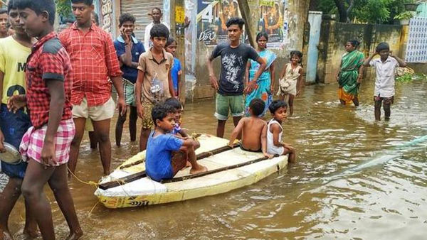 హెల్ప్‌లైన్ నెంబర్లు ఏర్పాటు చేసిన ప్రభుత్వం