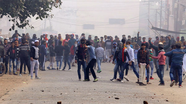 Case registered against 10,000 students in connection with AMU violence Case registered against 10,000 students in connection with AMU violence