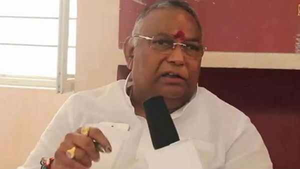 అందుకే జగన్ రాంగ్ ట్రాక్‌లో...