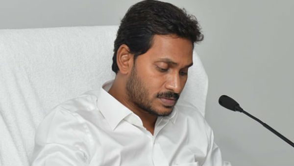 రాజధాని తరలింపునకు రహస్య జీవోలు.. రాజధాని తరలింపునకు రహస్య జీవోలు..