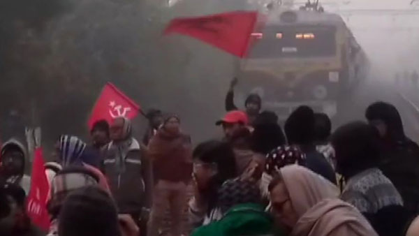 కదిలి వచ్చిన కార్మిక లోకం..