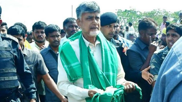 రాజధాని రెఫరెండంగా ఎన్నికలకు వెళ్లాలన్న బాబు