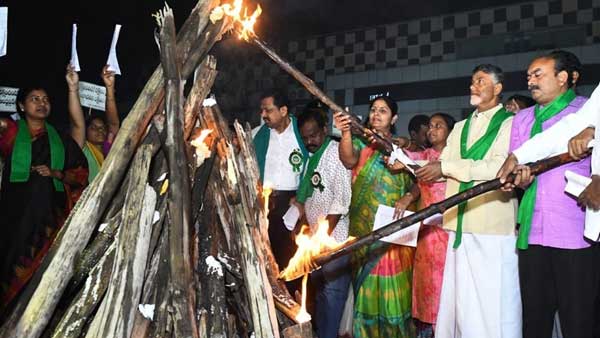 మొదటిసారి సొంతూరుకు దూరంగా మొదటిసారి సొంతూరుకు దూరంగా