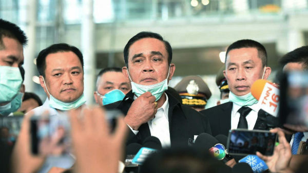  చైనా ఆర్థిక రాజధానిలో వంద కేసులు.. 