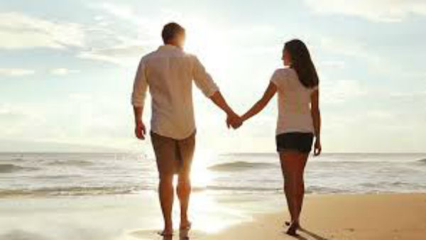  డేటింగ్ యాప్‌లపై భార్యా భర్తలు యమ బిజీ