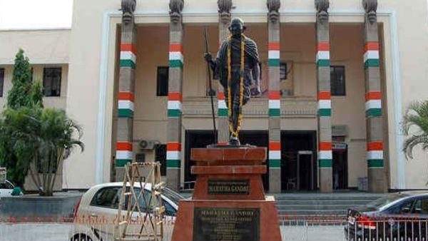  నలుగురిని నియమించి ఏం లాభం..