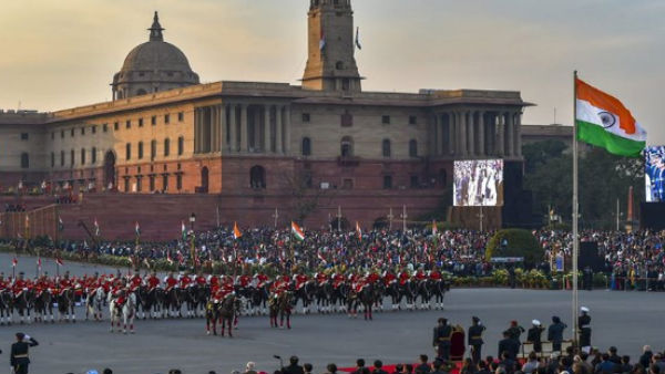  పక్కా సమాచారంతో సోదాలు నిర్వహించిన పోలీసులు