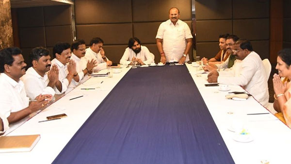 సుదీర్ఘ చర్చ.. తాజా పరిస్థితిపై నివేదిక..