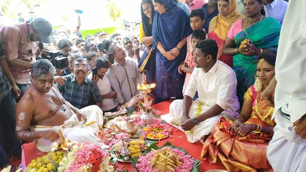 పెళ్లి మంటపంలా మారిన మసీదు..