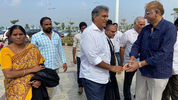 AP High Court will hold AP Decentralisation Act, says TDP MP Kesineni Nani