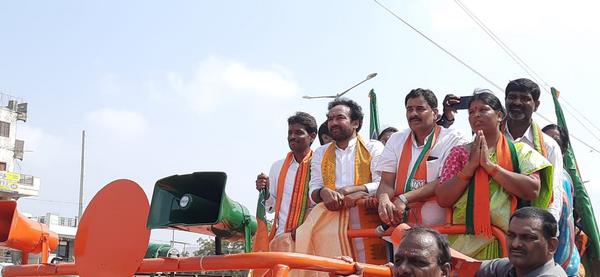 సేవాభావం మెండు.. సేవాభావం మెండు..