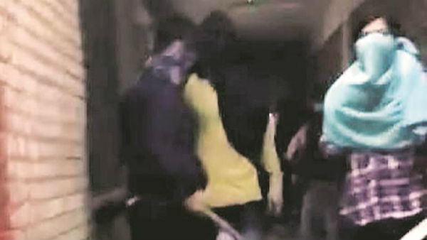 విచారణ త్వరగా పూర్తి చేయాలని.. విచారణ త్వరగా పూర్తి చేయాలని..