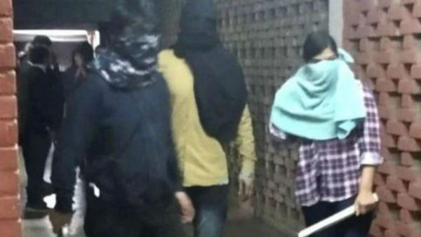 విద్యార్థుల వాంగ్మూలం విద్యార్థుల వాంగ్మూలం