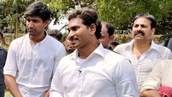 అసలేం జరుగుతోంది? అసలేం జరుగుతోంది?