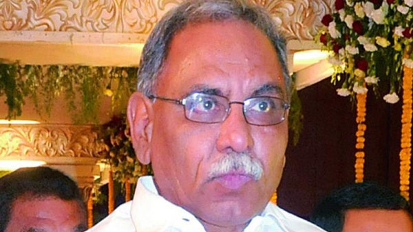 నెరేడుచర్ల మున్సిపాలిటీలో ఓటు వేసిన కేవీపీ రామచందర్ రావు