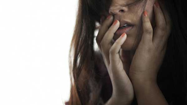 క్రిస్టియన్ అమ్మాయిలే టార్గెట్గా... క్రిస్టియన్ అమ్మాయిలే టార్గెట్గా...