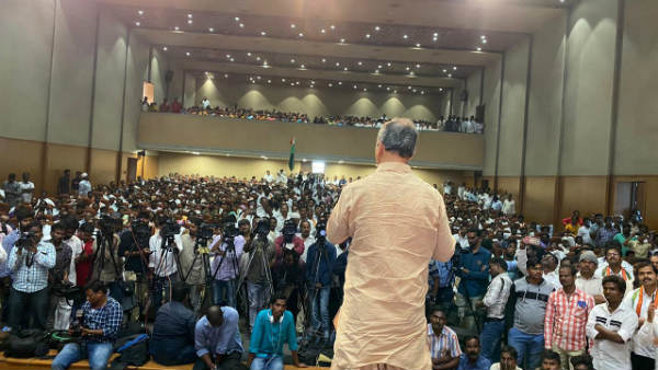 మూడు రాజధానుల ఏర్పాటుపై.. మూడు రాజధానుల ఏర్పాటుపై..