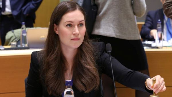 కుటుంబాలతో ఉద్యోగులు కుటుంబాలతో ఉద్యోగులు