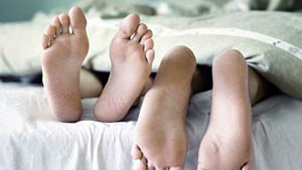 వేధింపులకు గురిచేసిన అత్తమామలు