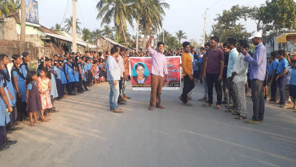 పలాసలో ర్యాలీ నిర్వహించిన విద్యార్థులు.. 