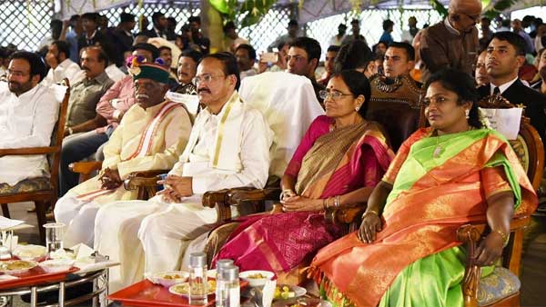 మాతృభాషలోనే..