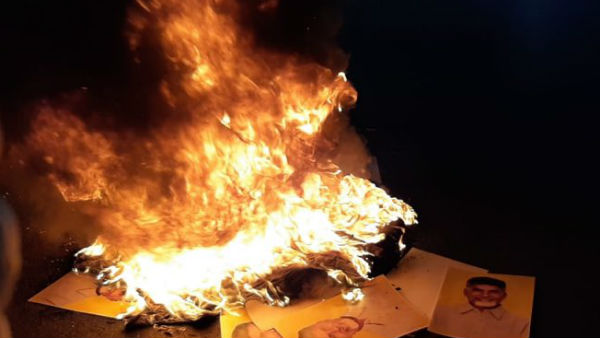 వెలగపూడి ఇంటిని ముట్టడించిన విశాఖవాసులు