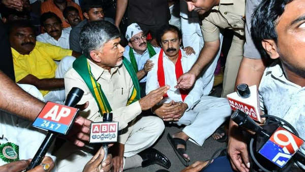 బస్సుయాత్ర లేదంటే పాదయాత్ర..?