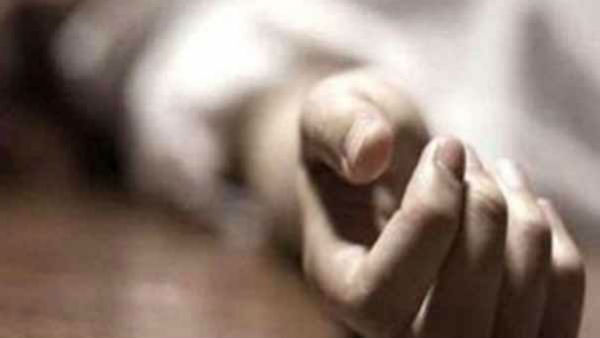 ఆత్మహత్య చేసుకుంటున్నా 