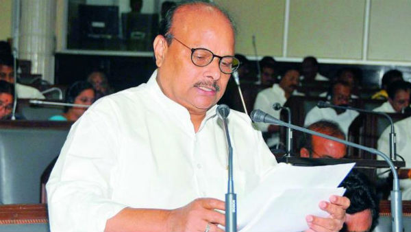 ఫోన్ చేసి ప్రలోభాలకు గురి చేశారన్న యనమల .. నిరూపించామన్న బొత్సా ఫోన్ చేసి ప్రలోభాలకు గురి చేశారన్న యనమల .. నిరూపించామన్న బొత్సా