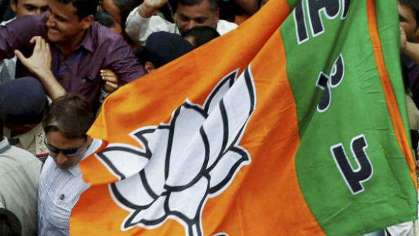 అదికారమే లక్ష్యం.. అందుకే తెలుగు రాష్ట్రాల్లో బీజేపి కీలక మార్పులు...