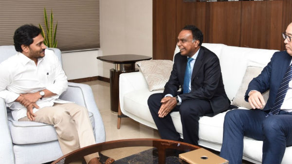 కొత్త ప్రాజెక్టుల గురించి ఆరా.. 