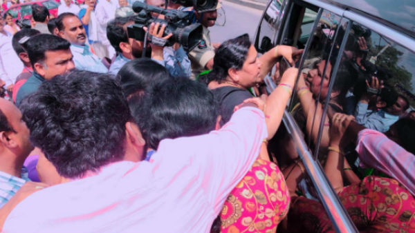 గోరంట్ల వేంకటేశ్వర స్వామివారి ఆలయానికి.. గోరంట్ల వేంకటేశ్వర స్వామివారి ఆలయానికి..