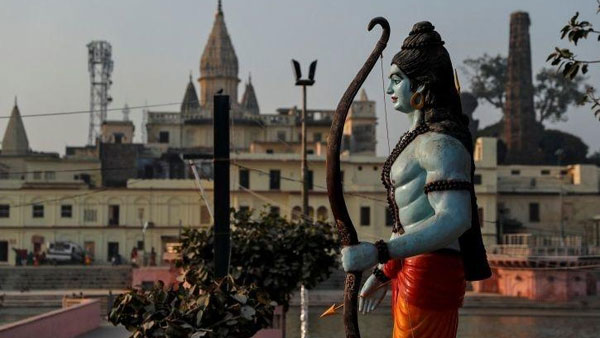 తీర్పు తరువాత తొలిసారిగా.. తీర్పు తరువాత తొలిసారిగా..