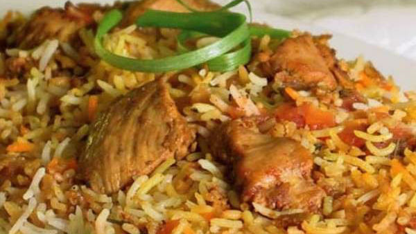  ఘటనా స్థలంలో బిర్యానీ ప్యాకెట్