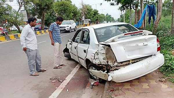 one killed after a car rams into a pan house in miyapur hyderabad one killed after a car rams into a pan house in miyapur hyderabad