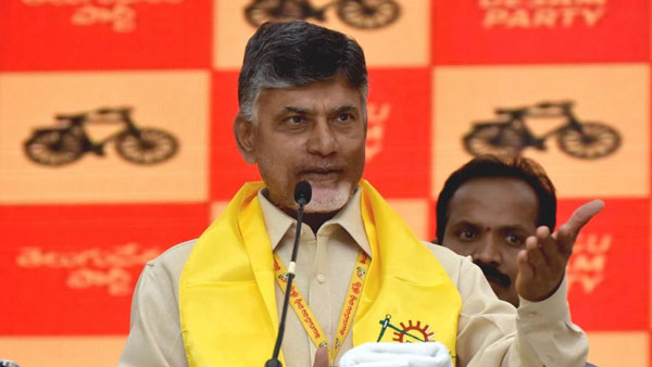 ఆంధ్రప్రదేశ్ పేరెత్తితేనే పెట్టుబడిదారులు భయపడి పారిపోతున్నారని విమర్శలు