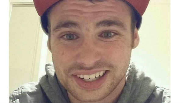 హాట్ విస్కీ, తేనే హాట్ విస్కీ, తేనే