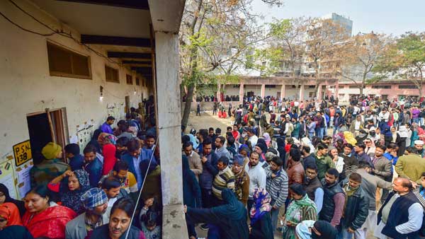 ఇక్కడ తగ్గింది.. ఇక్కడ తగ్గింది..