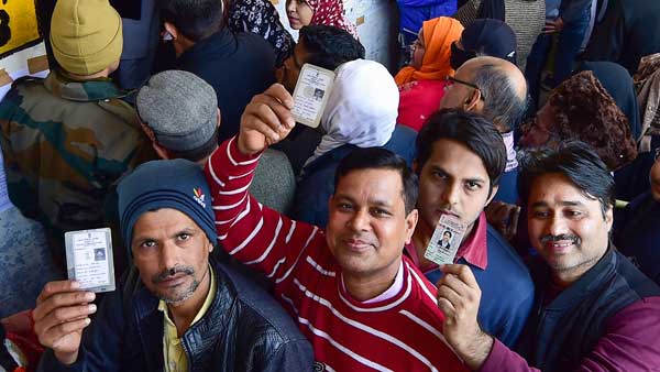 నోటాకు టాటా.. నోటాకు టాటా..