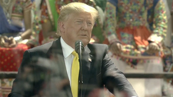 పదేళ్లలో పేదరికం గాయబ్..