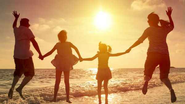 ట్రక్ వేగంగా ఢీకొట్టడంతో..