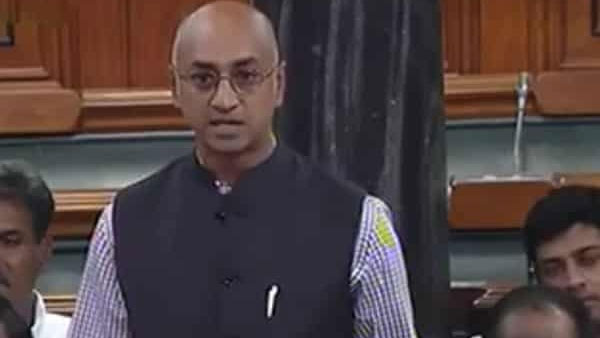 లోక్ సభ దృష్టికి ఎంపీ గల్లాపై భౌతిక దాడి వ్యవహారం