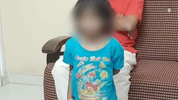 చిన్నారితో వెట్టిచాకిరీ చేయించిన తల్లిదండ్రులు