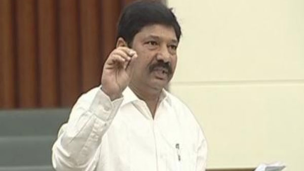 జోగి రమేశ్ అనుచిత వ్యాఖ్యలు.. జోగి రమేశ్ అనుచిత వ్యాఖ్యలు..